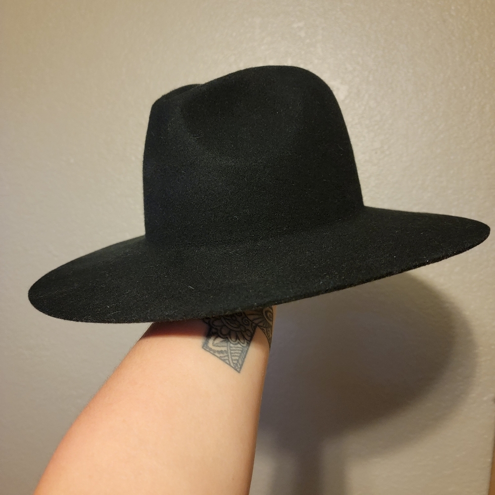 Gigi Pip Hat